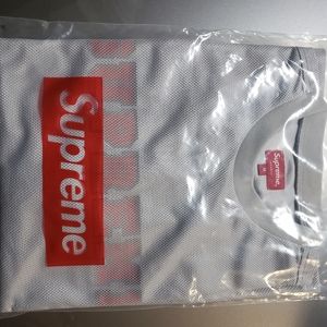 Supreme tshirt